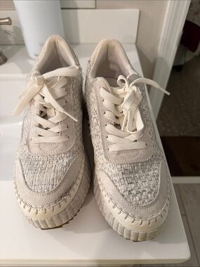 Universal Thread Cream Woven Platform Sneakers